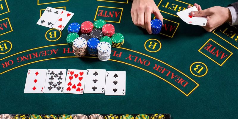 Các hành động anh em cần nắm rõ khi học cách chơi Poker