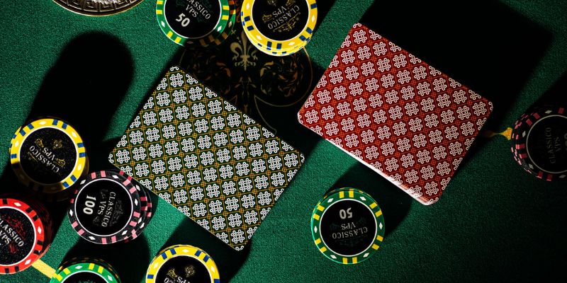 Những tay bài cần nắm rõ khi tìm hiểu cách chơi poker